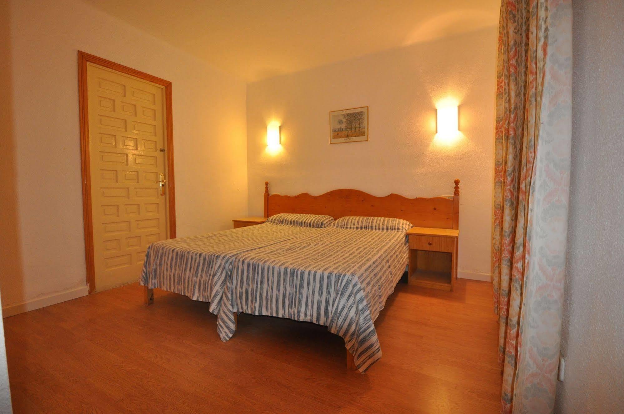 Apartamentos Cala D'Or Park PMI Buitenkant foto